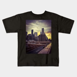 Brooklyn Bridge Manhattan Skyline Sunset New York City Kids T-Shirt